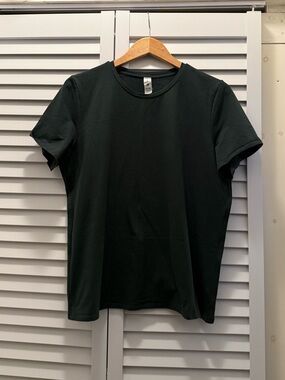 lululemon athletica legacy green short sleeve shirt